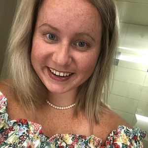 Meet your Posher, Caroline